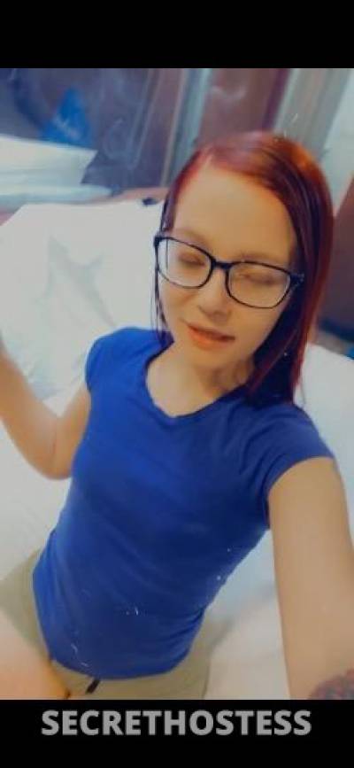 26 year old Escort in Long Island NY Rose went red .❤️check out the new hair.♀new pictures 