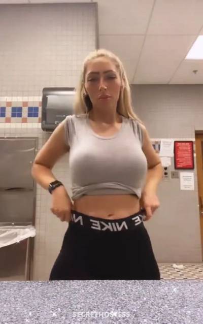 34 year old Escort in Keys FL xxxx-xxx-xxx am not a prostitute,just trying to clear my 
