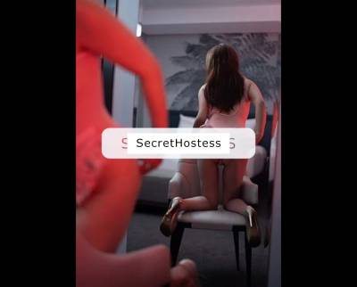 28 year old Asian Escort in Hamilton Attractive Asian lady