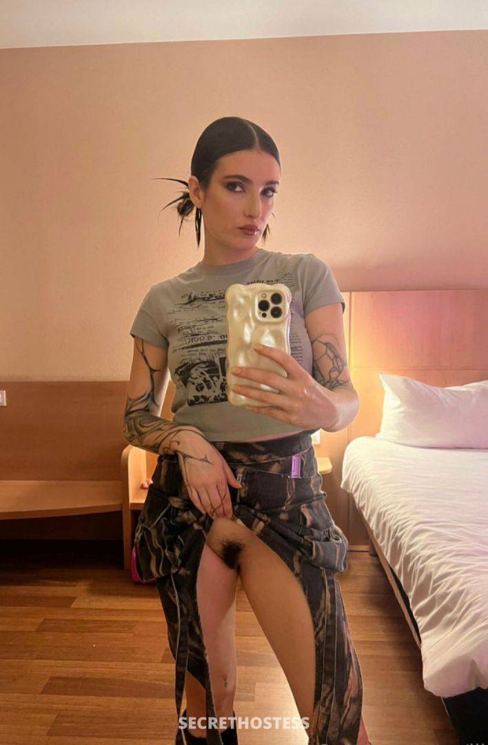 LARA 28Yrs Old Escort Size 8 Susanville CA Image - 1