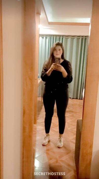 Rhinsa Pakistan, escort in Muscat
