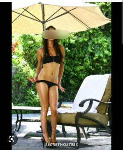 Ashely, escort in Ras al-Khaimah