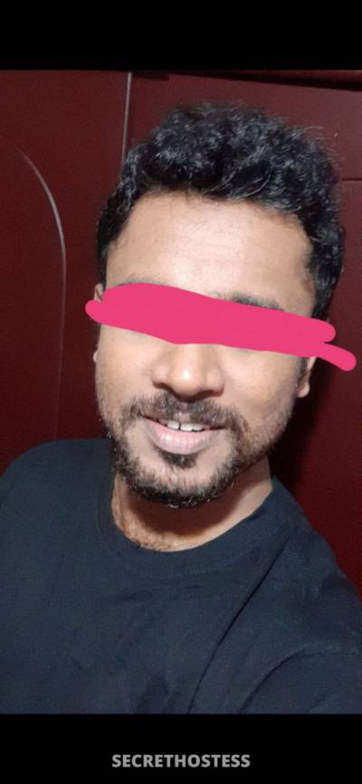 28 year old Asian Escort in Colombo Ashen, Male escort
