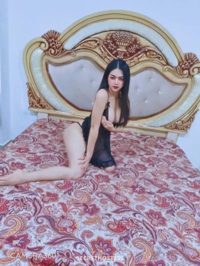 56 Year Old Asian Escort Muscat Brunette - Image 5