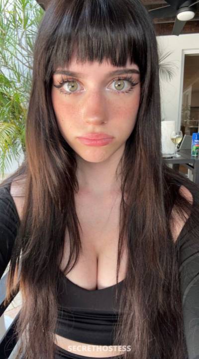 26 year old Escort in Buffalo NY Hello Gentlemen. Enjoy day time &amp; night time fun &