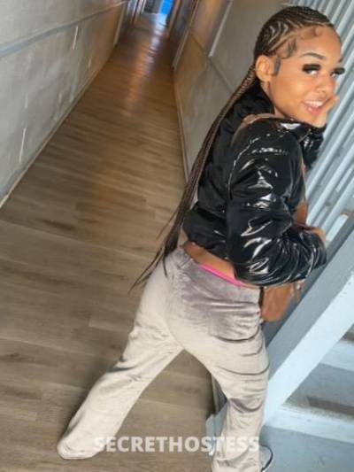 19 year old Escort in Los Angeles CA sexy lips with a sexy vioce