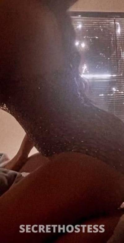 22 year old Escort in Los Angeles CA Outcall specials phat kitty sloppy deep throat backdoor 
