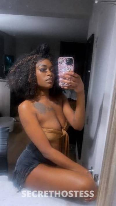 Scottsdale Upscale incalls Little Miss Slim Petite Ebony  in Lancaster CA