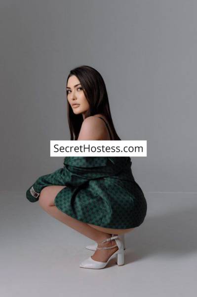 23 Year Old Arabian Escort Almaty Blonde Green eyes - Image 1