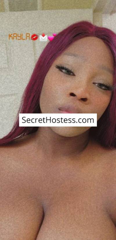 25 Year Old Ebony Escort Edmonton Brown Hair Green eyes - Image 4