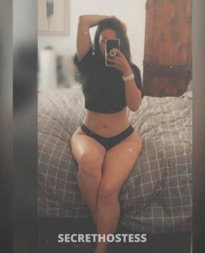 24 year old Escort in Springfield MA Pretty Girl looking to have fun massags available W or W/o 