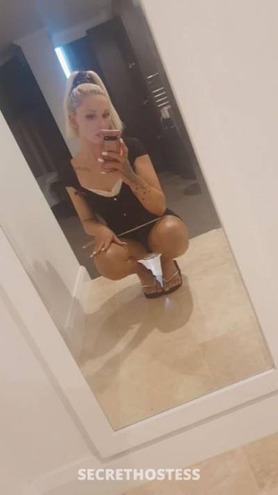 Sexy young fit blonde, loves to tease please and give  in Canberra
