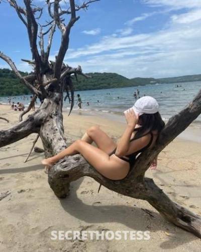 25 year old Latino Escort in San Fernando Valley CA Stanton latina caliente coo rico curvas sexy hermosa chica 