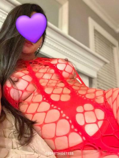 28 year old Escort in Long Island NY 2 girlies...fitness babe...blonde hottie...thin tight...