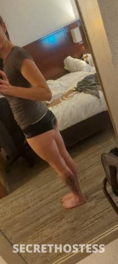 33Yrs Old Escort Rochester MN Image - 1