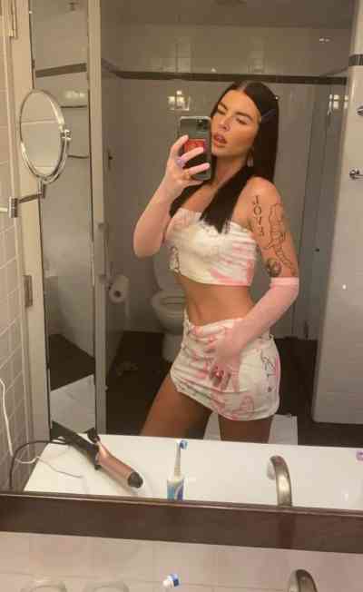 25 year old Escort in Ormeau Ft shows 👅 google duo show 💦🍑shows i have 
