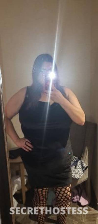 ... Sweet and juicy Cassandra ... BBW cum n play with me in Niagara