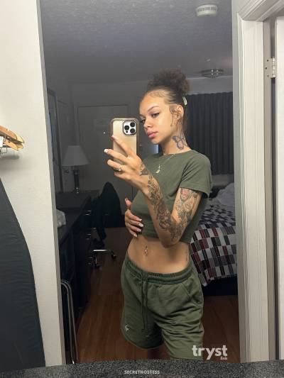 Mckayla - Pretty tall light skin in Detroit MI