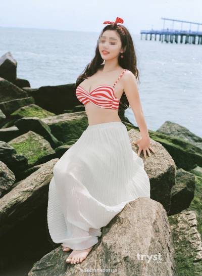 20 Year Old Asian Escort Los Angeles CA Brunette - Image 4