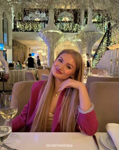 21 Year Old Russian Escort Dubai Blonde - Image 6