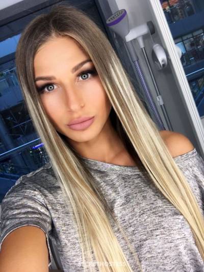 27 Year Old Romanian Escort Dubai Blonde - Image 4