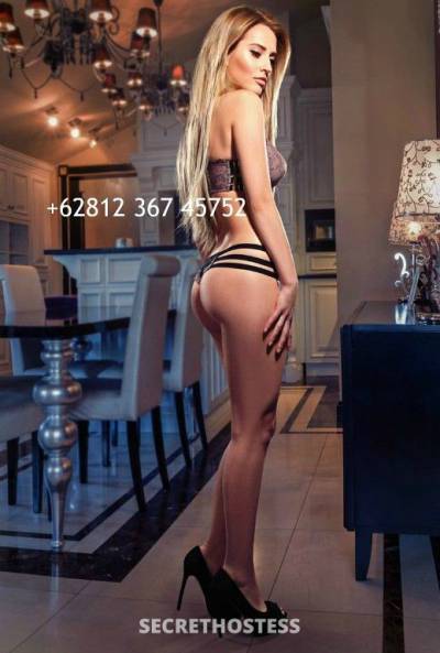 29 Year Old Czech Escort Dubai Redhead Blue eyes - Image 3