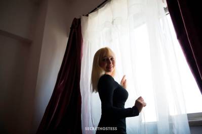 32 Year Old Russian Escort Dubai Blonde - Image 1