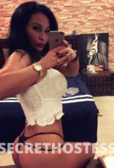 33 Year Old Slavic Escort Dubai Dark Hair - Image 2