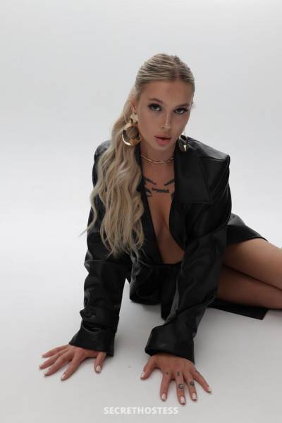 21 Year Old Ukrainian Escort Dubai Blonde - Image 4