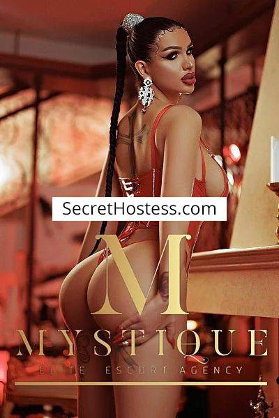 29 year old Caucasian Escort in London Dior