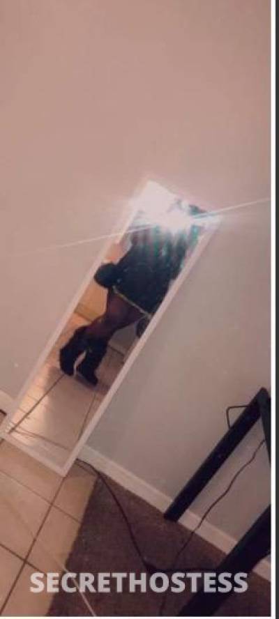 Juicy 22Yrs Old Escort Milwaukee WI Image - 6