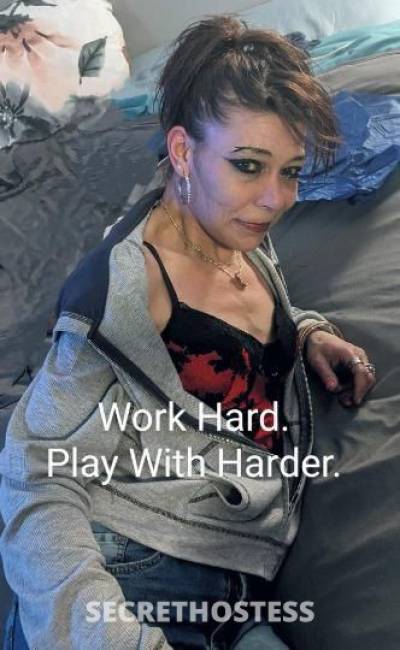 38 year old Escort in Niagara January Blues