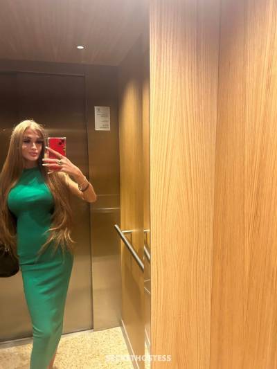 22 Year Old Hungarian Escort Dubai Blonde - Image 2