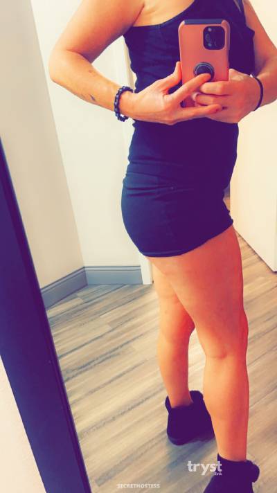 Ginger 40Yrs Old Escort Size 8 Minneapolis MN Image - 0