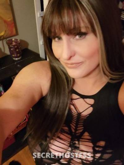 Jenivive 45Yrs Old Escort Edmonton Image - 8