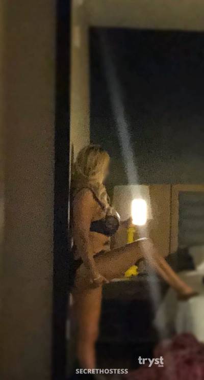 39 Year Old Asian Escort Tampa FL Blonde - Image 1