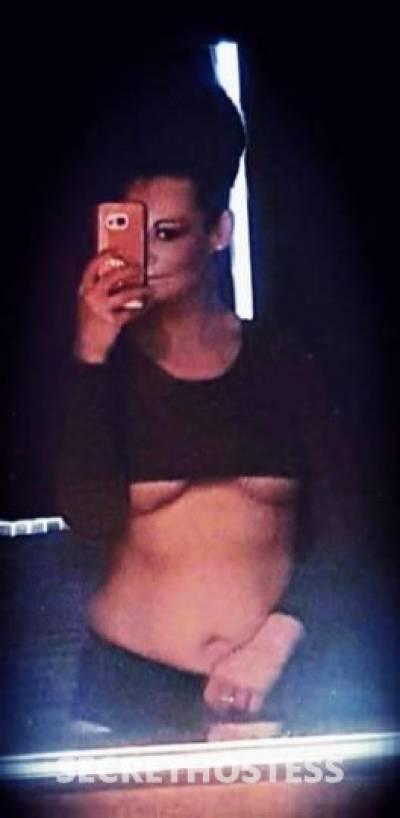 Mel 33Yrs Old Escort Edmonton Image - 0