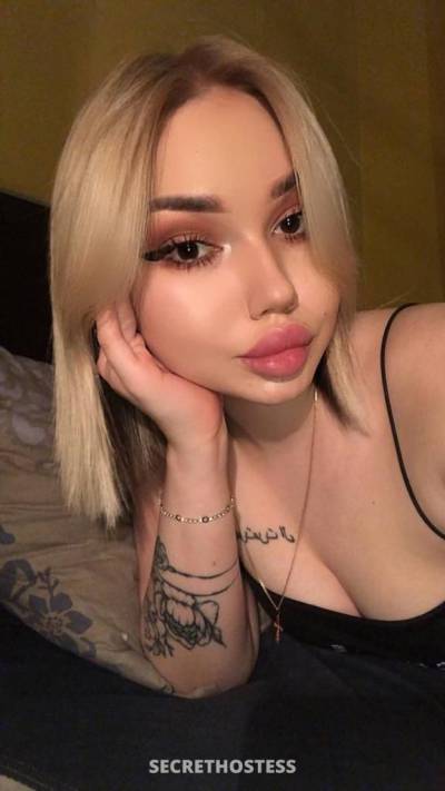 23 Year Old Caucasian Escort Dubai Blonde - Image 5