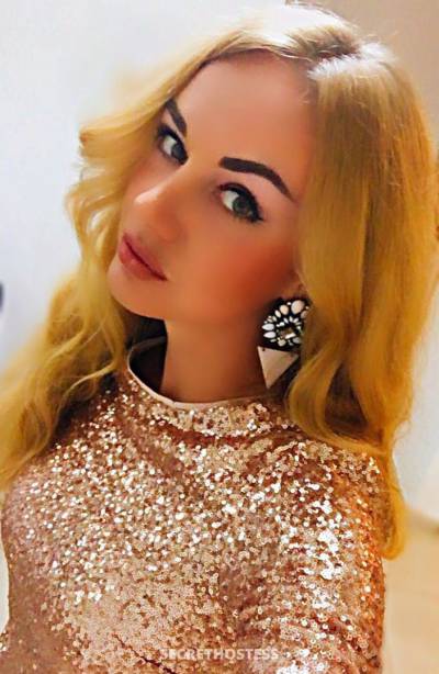 30 Year Old Russian Escort Dubai Blonde Green eyes - Image 3