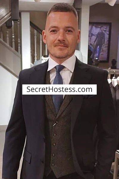 35 year old English Escort in Birmingham Magic fingers