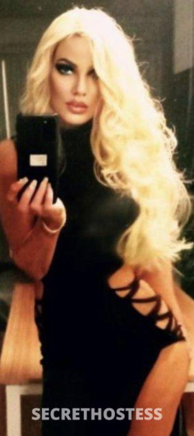 39 year old Escort in San Fernando Valley CA One Dumb Blonde- Wants Your Cash MY SAN FERNANDO VALLEY HOME