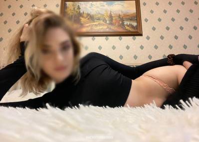 22 Year Old Russian Escort Dubai Blonde - Image 9