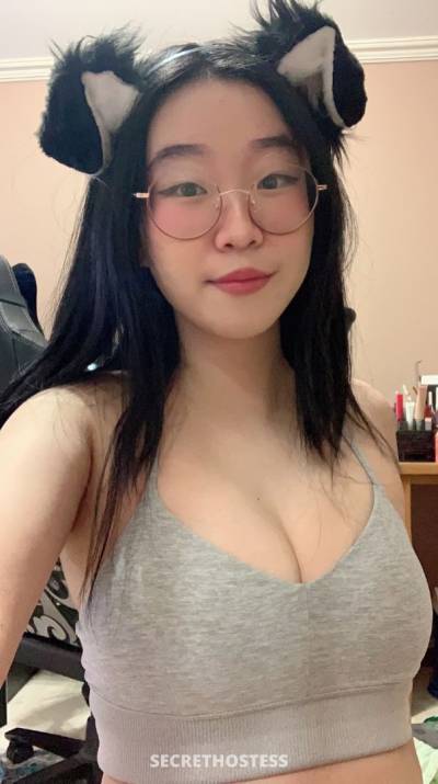 I am an asian call girl that wants you so deep inside of me in Fort Collins CO