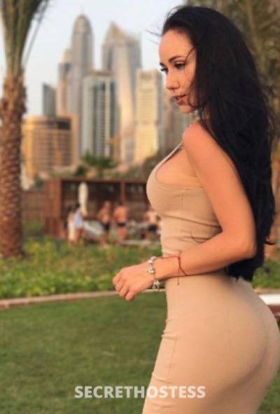 Cindy in Dubai