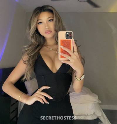 22 Year Old Thai Escort Dubai - Image 1