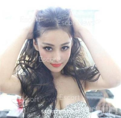 20 year old Asian Escort in Yanbu Lovely Lily, Independent Model