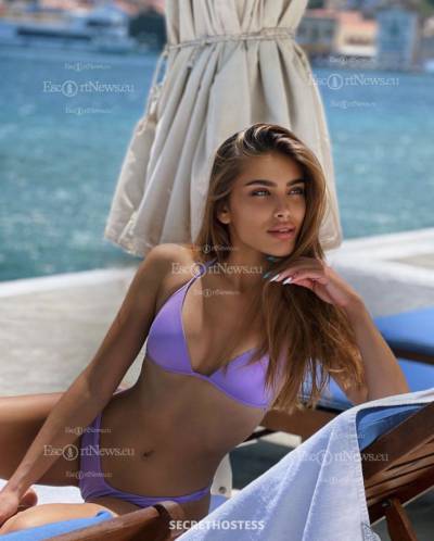 Aliya, Agency Model in Las Vegas NV