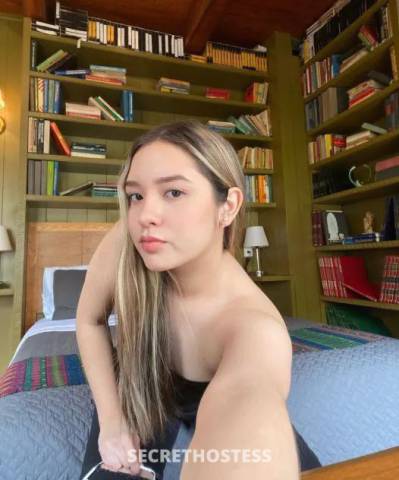 23 year old Escort in St. Louis MO xxxx-xxx-xxx I’m available for both incall and outcall