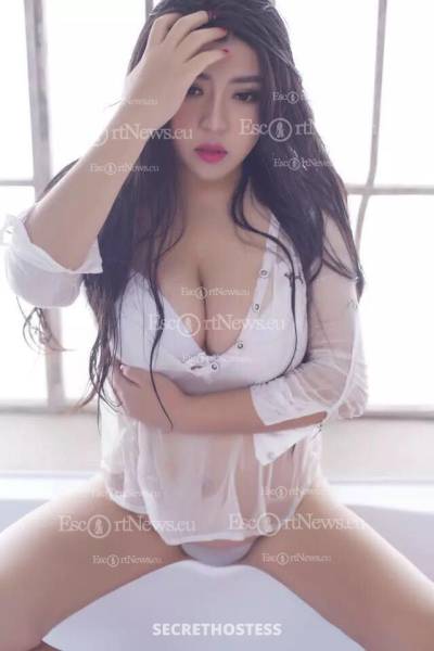 21 Year Old Asian Escort Cairo - Image 4