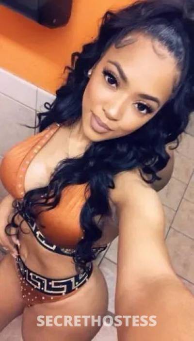Ella 25Yrs Old Escort Burlington VT Image - 1